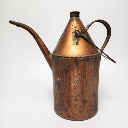 Vecchia caraffa per petrolio - vecchia,