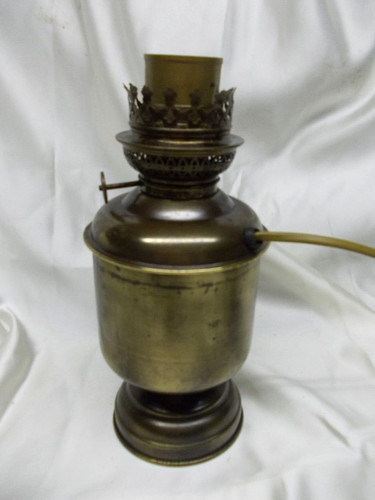 Vecchia lampada petrolio - lampada, a