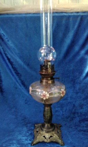 Vecchia lampada petrolio - lampada, a