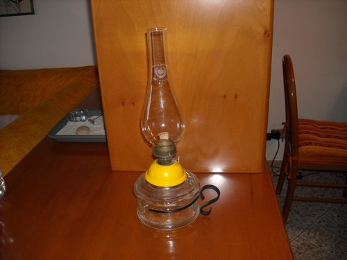 Vecchia lampada petrolio da - vecchia, a